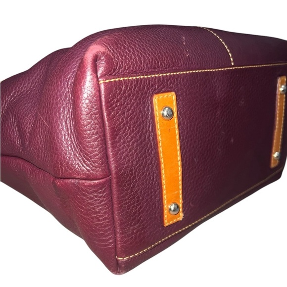 EUC Dooney & Bourke Pebble Grain Leather Convertible Shopper Tote Bag Eggplant - Picture 5 of 11